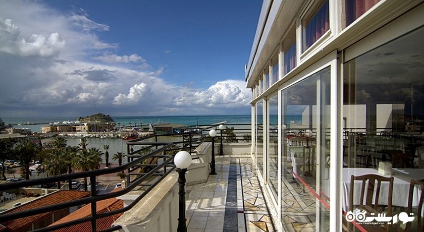 نمای تراس رستوران اصلی هتل